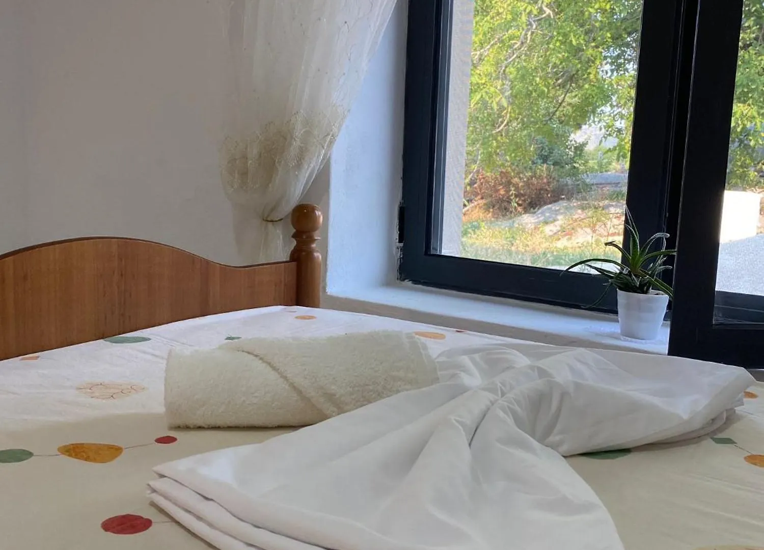 Villa Meta - Welcoming You With Byrek & Traditional Meals Gusmar 0*,  Албания